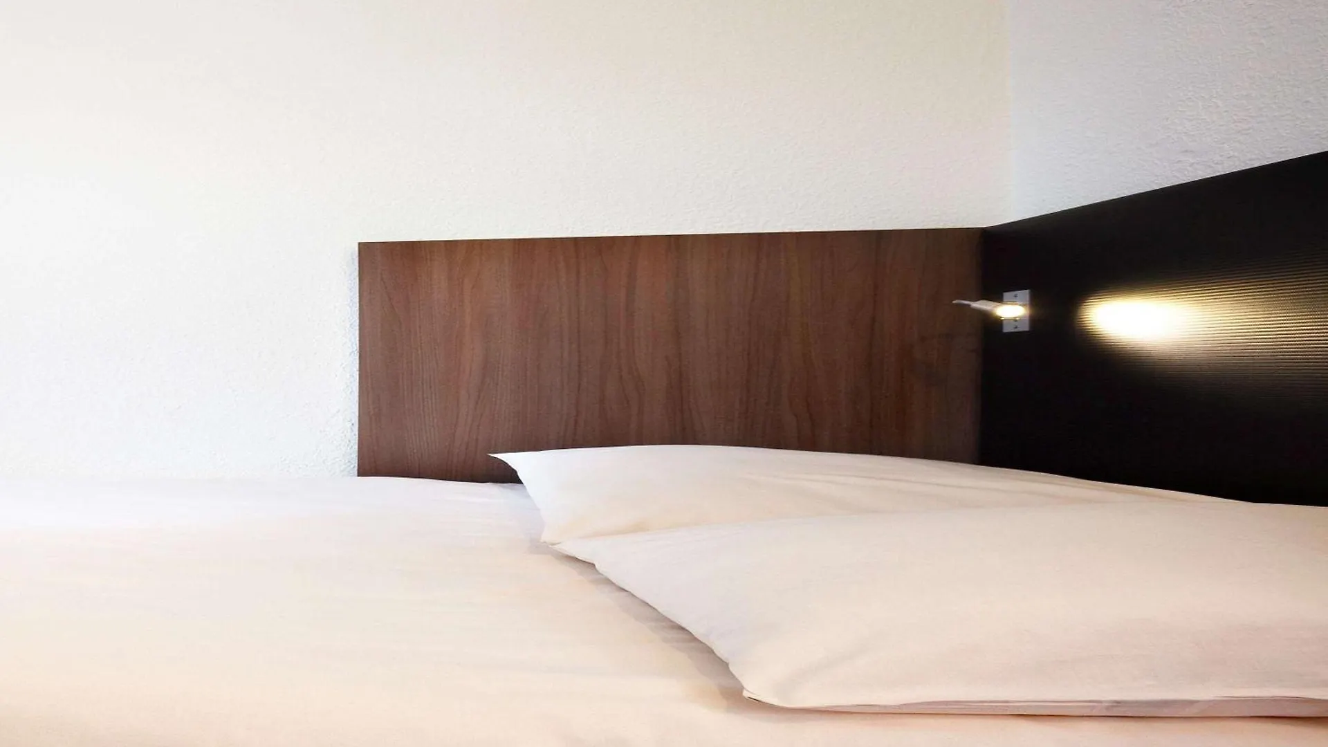 Hotel Ibis Styles Republique Le Marais 3*